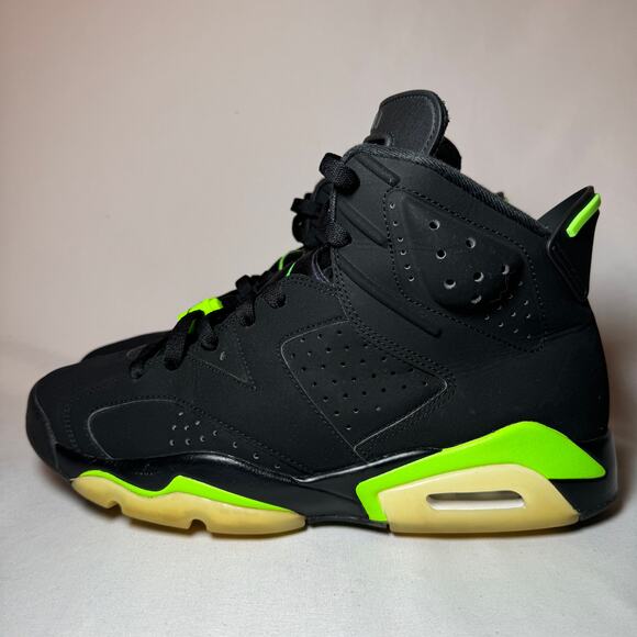 Size 10.5 - Nike Air Jordan 6 Retro Electric Green Men's Shoes - Picture 10 of 10